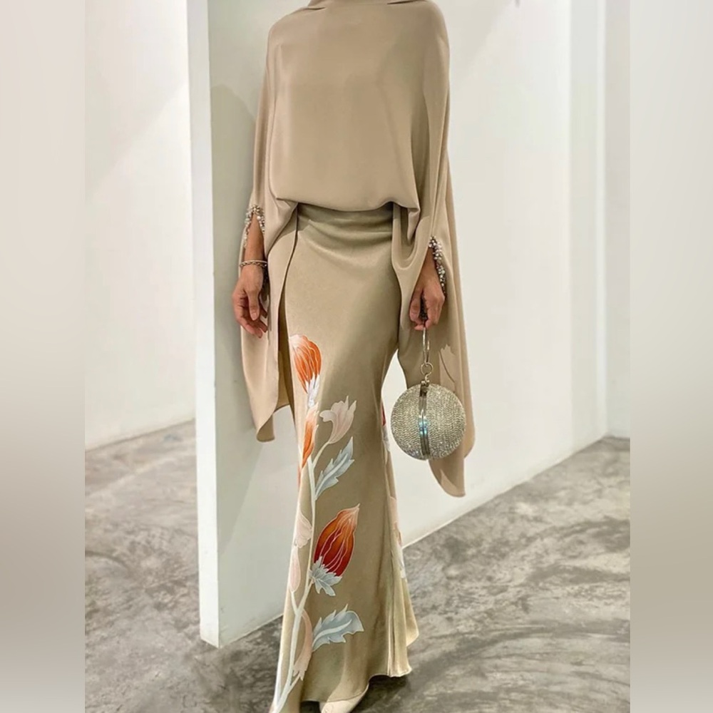 Batwing Sleeves Loose Floral Printed / brand new with tag